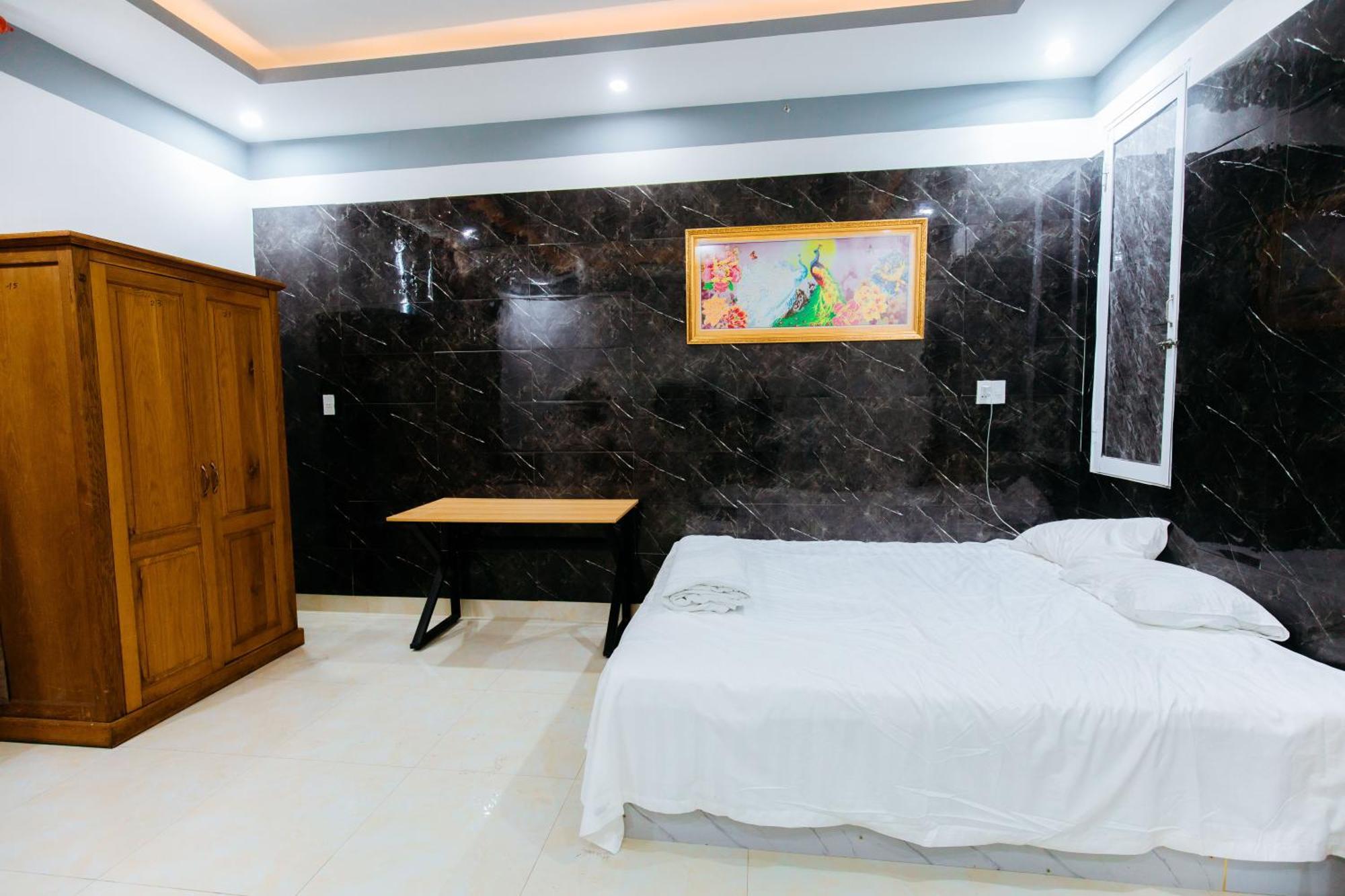 Hotel Tram Anh Nhon Trach Экстерьер фото